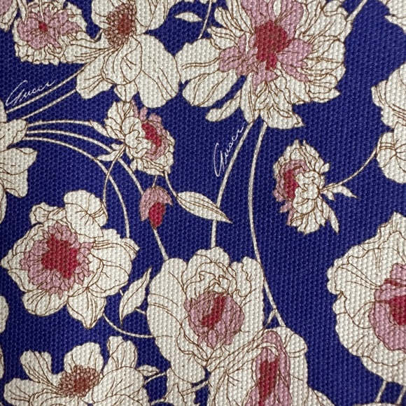 Gucci Floral Zip Pouch with Box NEW - Picture 2 of 4